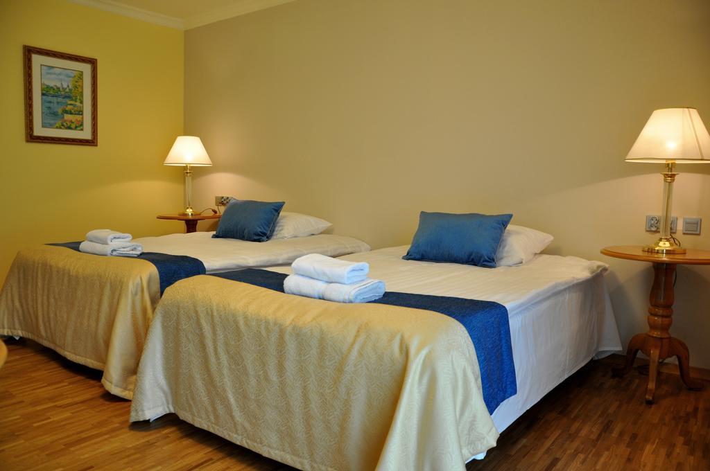 Mir-jan Hotel 3*