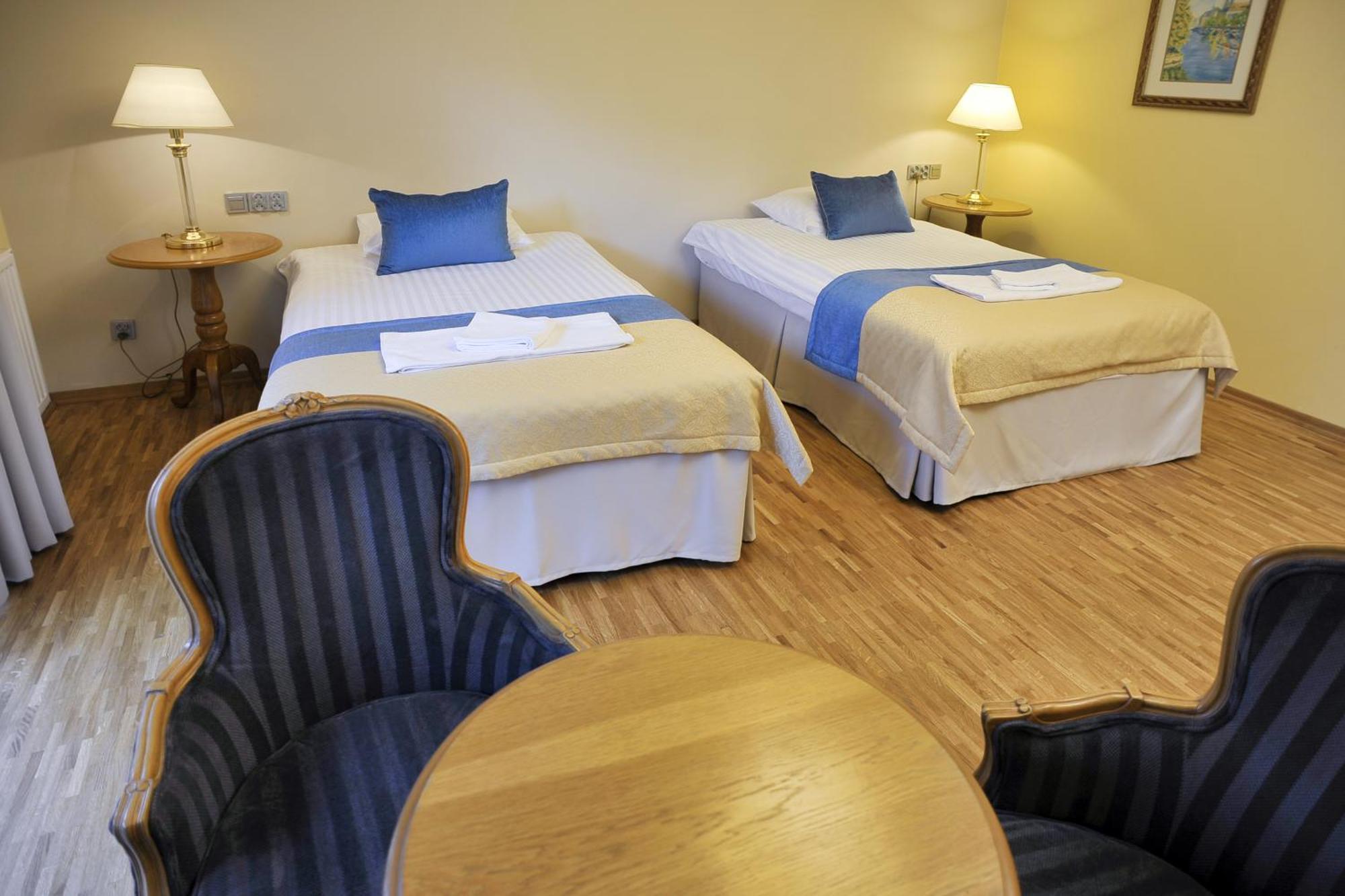 Mir-jan Hotel